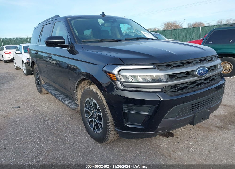 2024 FORD EXPEDITION XLT VIN: 1FMJU1J80REA46815