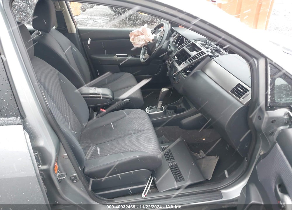 2009 NISSAN VERSA 1.8SL VIN: 3N1BC13E89L373836