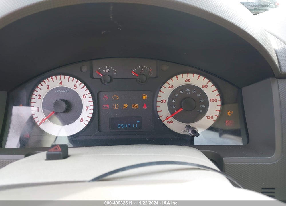 2011 MAZDA TRIBUTE I SPORT VIN: 4F2CY0C71BKM00672