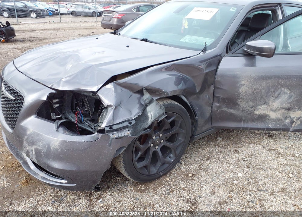 2019 CHRYSLER 300 300S VIN: 2C3CCABG1KH582794