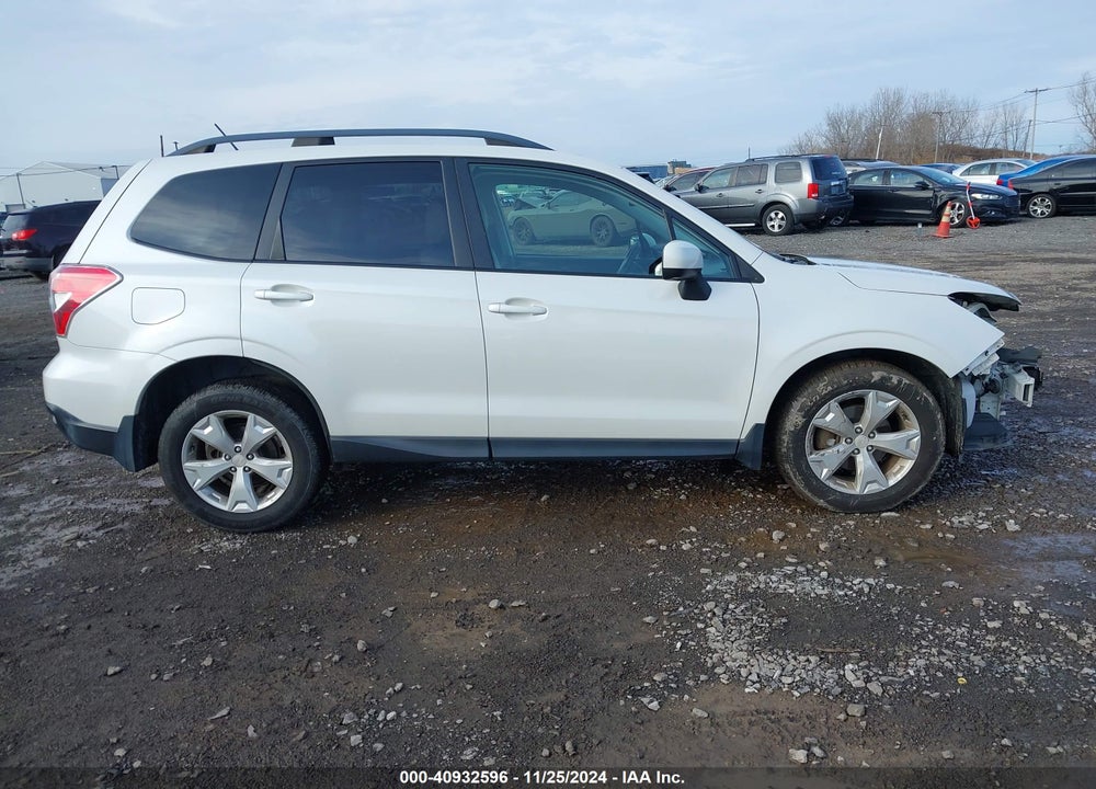 2014 SUBARU FORESTER 2.5I PREMIUM VIN: JF2SJAEC5EH405165