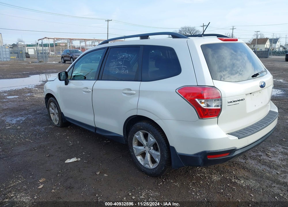 2014 SUBARU FORESTER 2.5I PREMIUM VIN: JF2SJAEC5EH405165