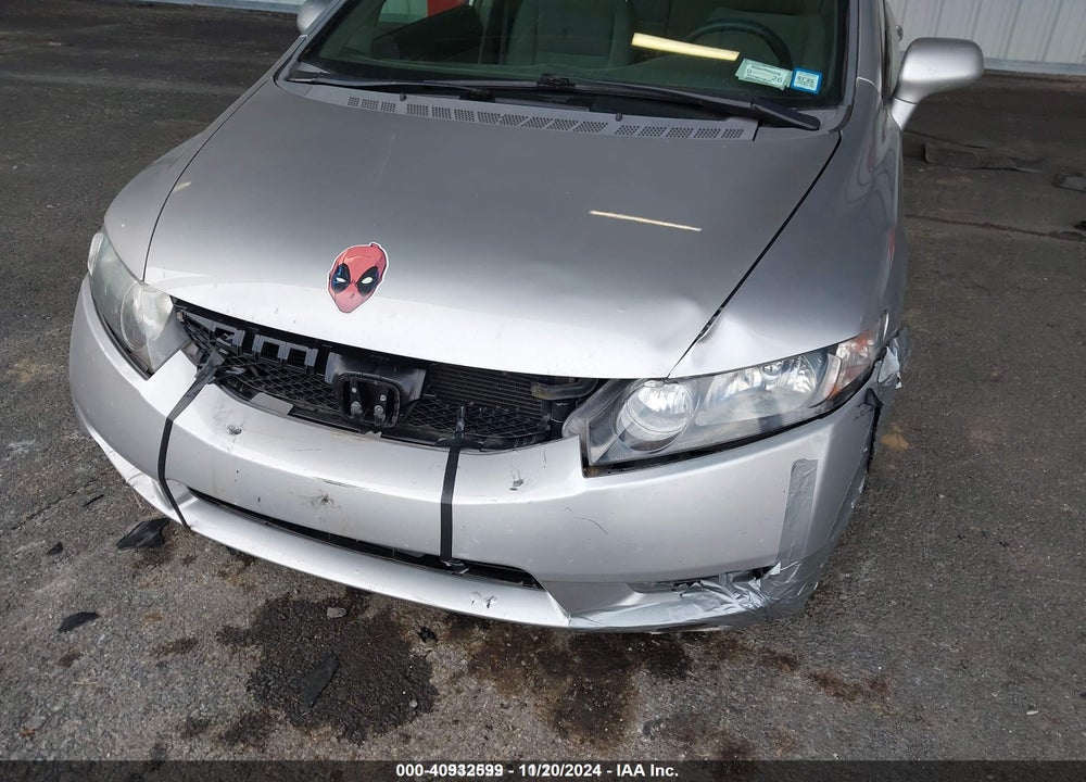 2010 HONDA CIVIC LX VIN: 2HGFA1F52AH308902