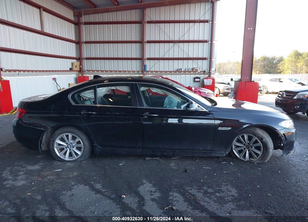 2015 BMW 528I VIN: WBA5A7C53FD622027