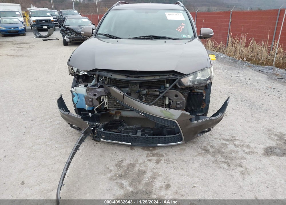 2010 MITSUBISHI OUTLANDER XLS VIN: JA4JT4AX5AZ011064