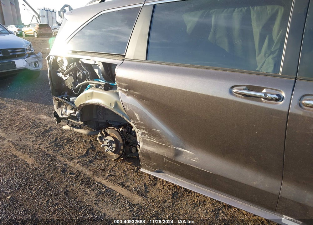 2022 TOYOTA SIENNA XLE VIN: 5TDYSKFC2NS059016