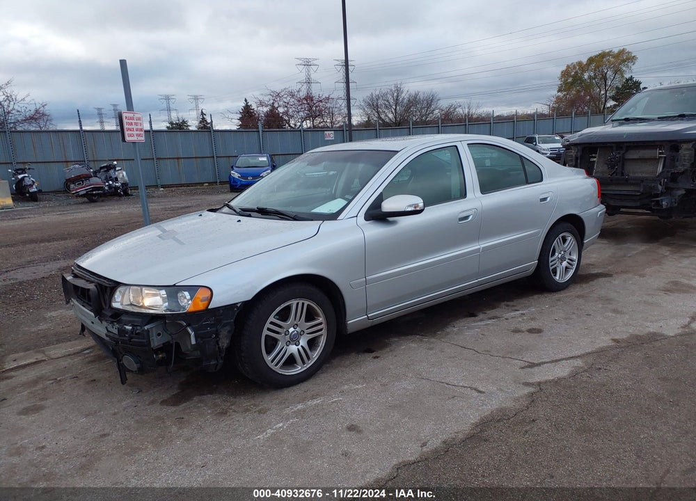 2007 VOLVO S60 2.5T VIN: YV1RS592672607239