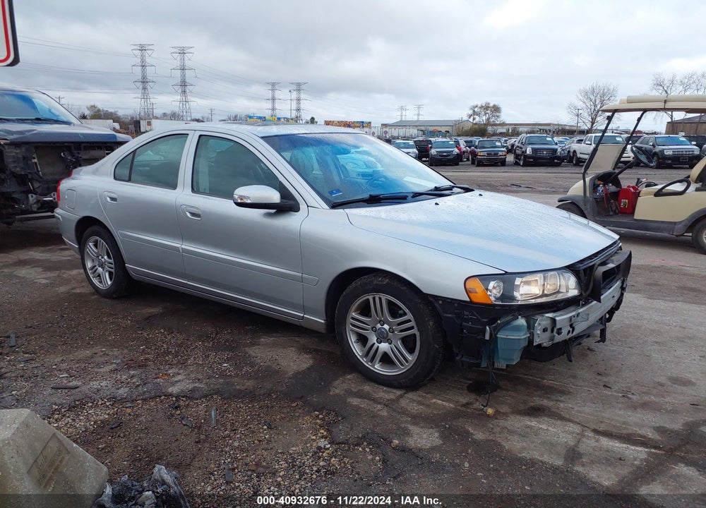 2007 VOLVO S60 2.5T VIN: YV1RS592672607239