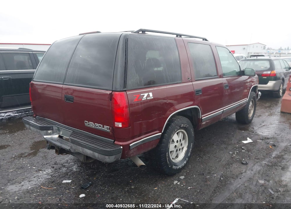 1998 CHEVROLET TAHOE LS VIN: 1GNEK13R1WJ316808