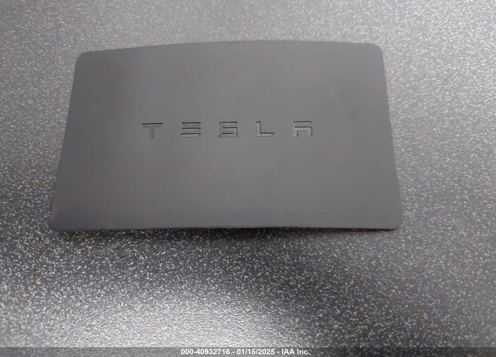 2021 TESLA MODEL 3 STANDARD RANGE PLUS REAR-WHEEL DRIVE VIN: 5YJ3E1EAXMF870626