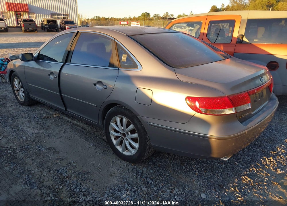 2006 HYUNDAI AZERA LIMITED/SE VIN: KMHFC46F16A109232
