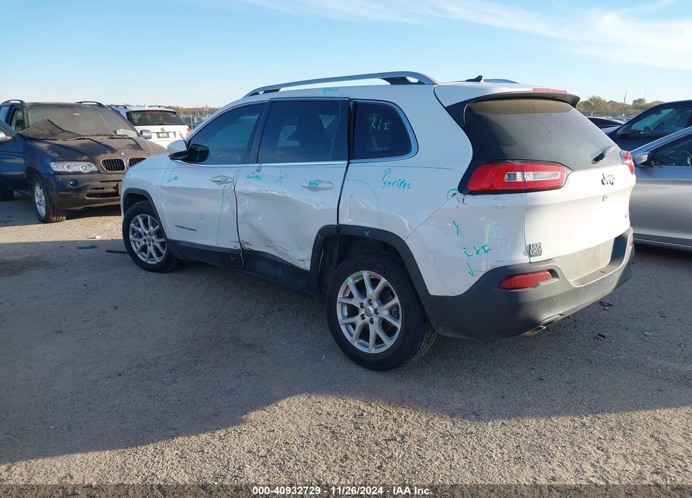 2015 JEEP CHEROKEE LATITUDE VIN: 1C4PJLCB5FW781730