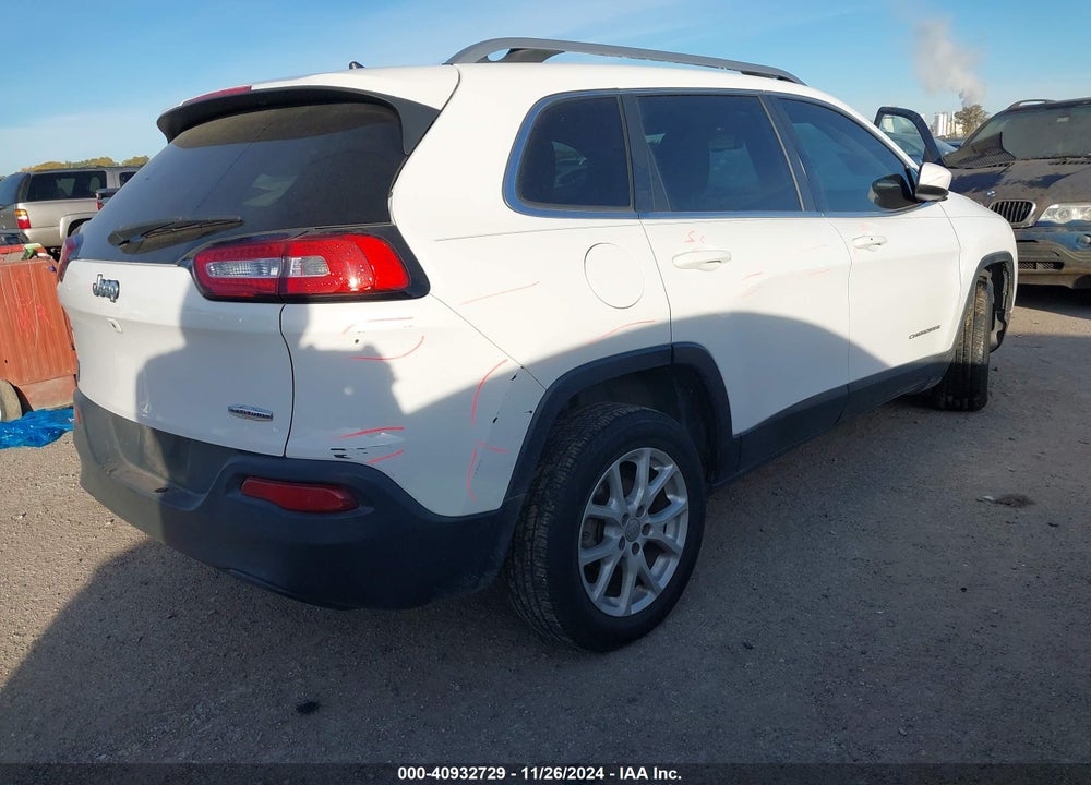 2015 JEEP CHEROKEE LATITUDE VIN: 1C4PJLCB5FW781730