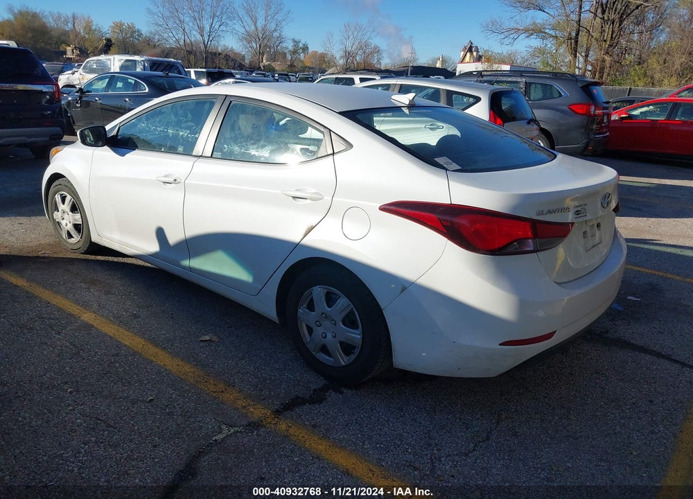 2016 HYUNDAI ELANTRA SE VIN: 5NPDH4AE2GH704290
