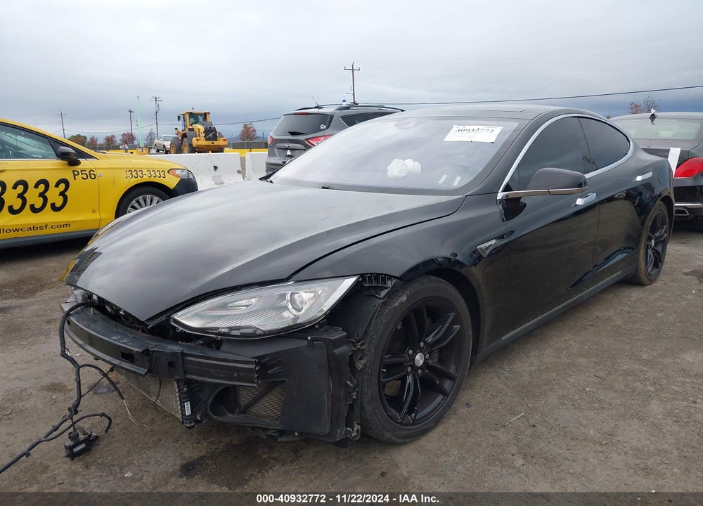 2015 TESLA MODEL S VIN: 5YJSA1E24FF118293