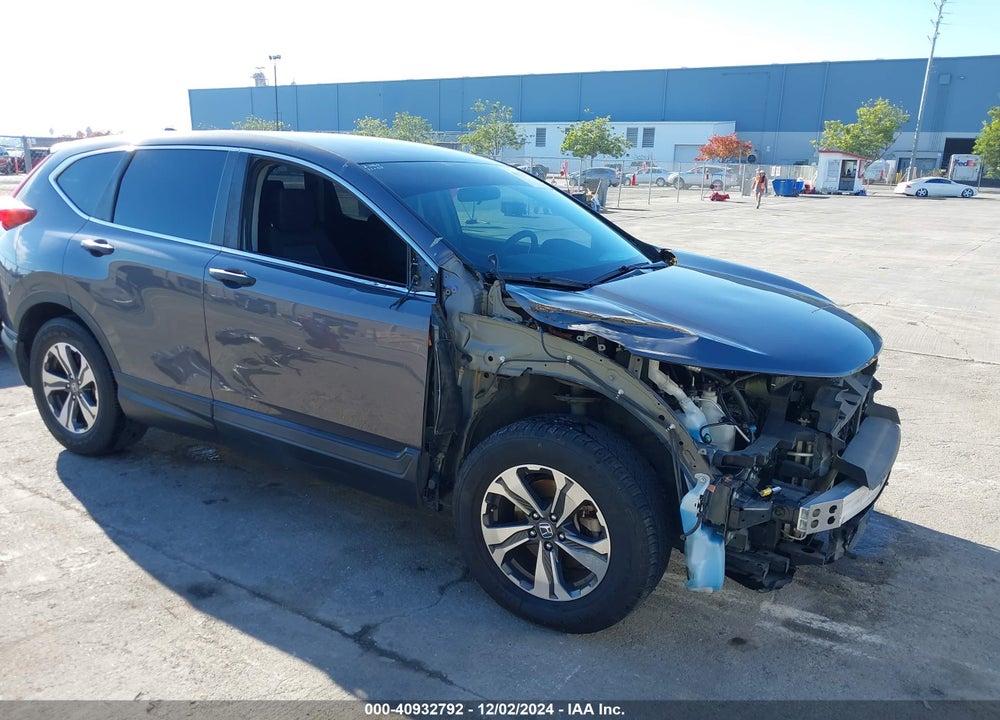 2018 HONDA CR-V LX VIN: 2HKRW5H33JH405937