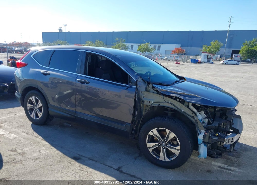 2018 HONDA CR-V LX VIN: 2HKRW5H33JH405937