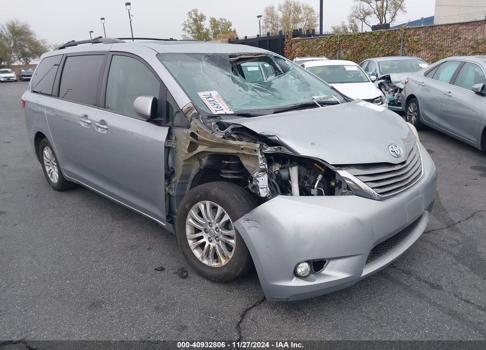 2015 TOYOTA SIENNA XLE LIMITED VIN: 5TDYK3DC6FS603107