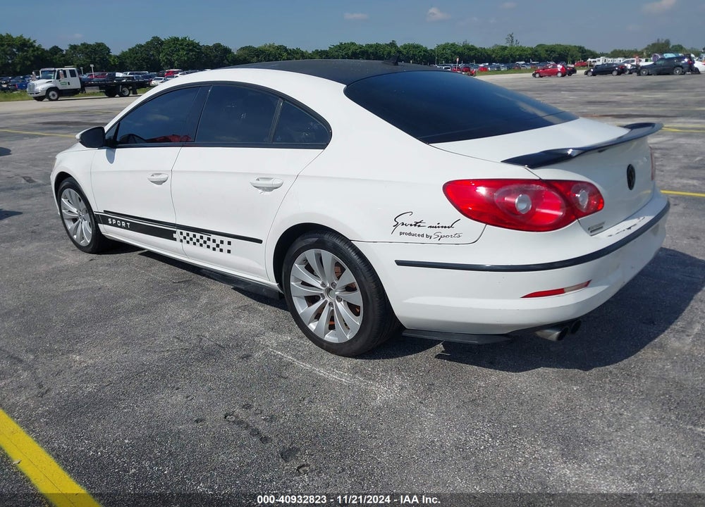 2010 VOLKSWAGEN CC SPORT VIN: WVWMN7AN5AE558226