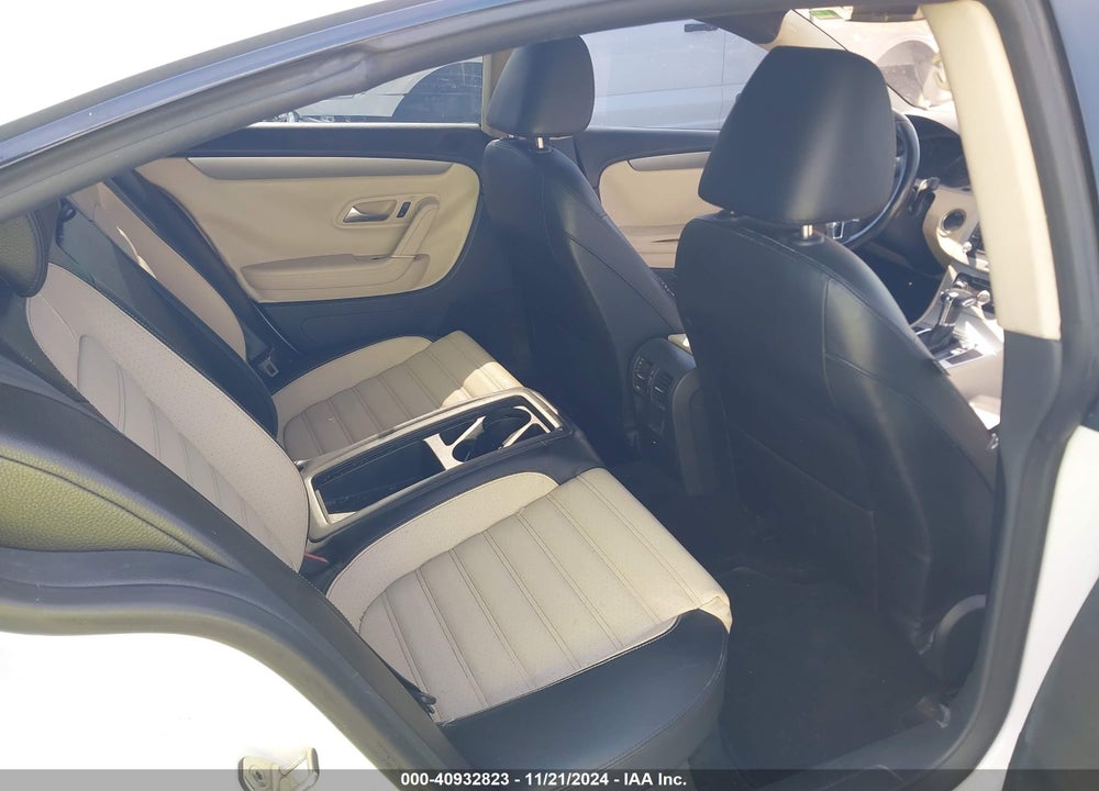 2010 VOLKSWAGEN CC SPORT VIN: WVWMN7AN5AE558226
