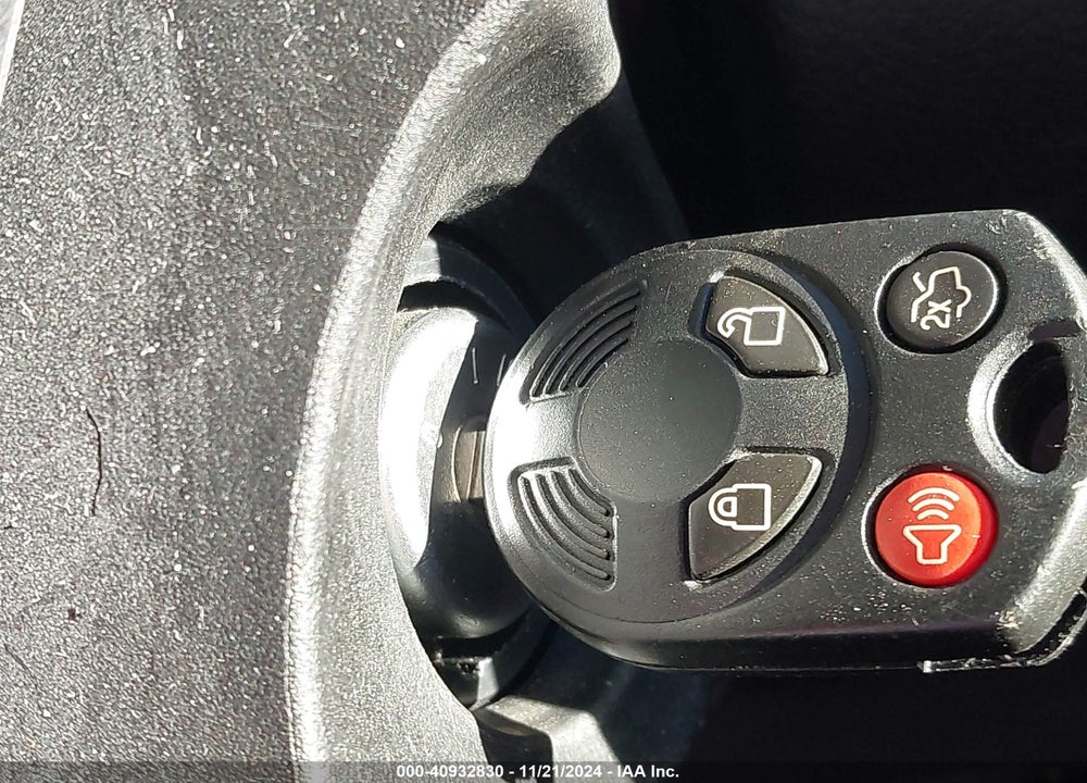 2014 FORD FOCUS SE VIN: 1FADP3F29EL235435
