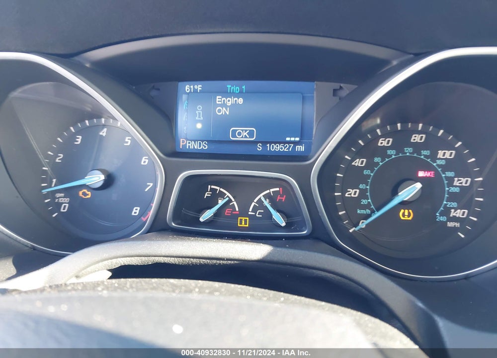 2014 FORD FOCUS SE VIN: 1FADP3F29EL235435
