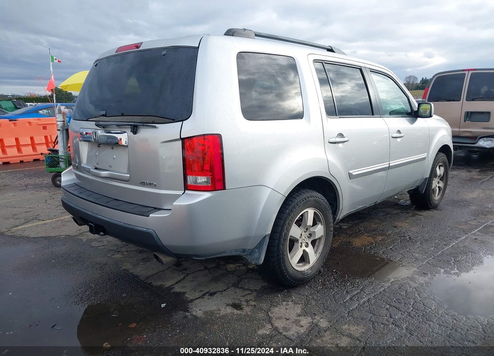 2011 HONDA PILOT EX-L VIN: 5FNYF4H64BB054519