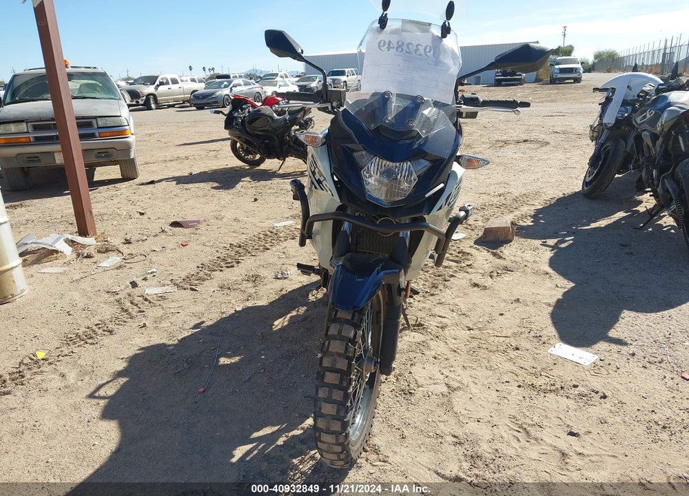 2022 KAWASAKI KLE300 C VIN: JKALE8C14NDA14353
