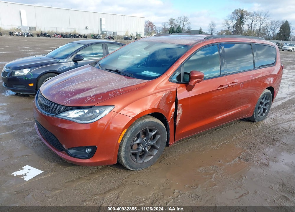 2018 CHRYSLER PACIFICA TOURING L PLUS VIN: 2C4RC1EG9JR226927