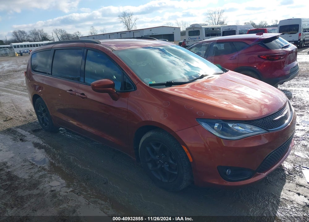 2018 CHRYSLER PACIFICA TOURING L PLUS VIN: 2C4RC1EG9JR226927