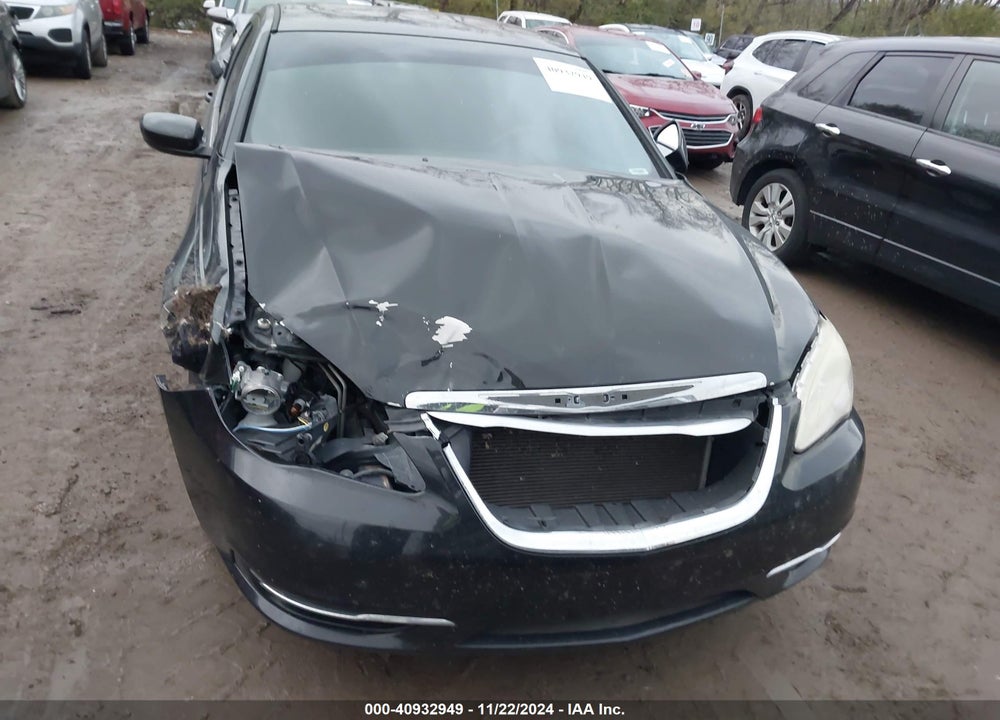 2011 CHRYSLER 200 LX VIN: 1C3BC4FB6BN522903