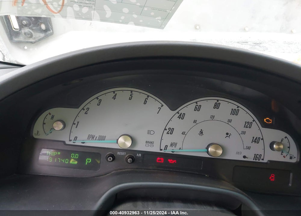 2002 FORD THUNDERBIRD VIN: 1FAHP60A42Y119657
