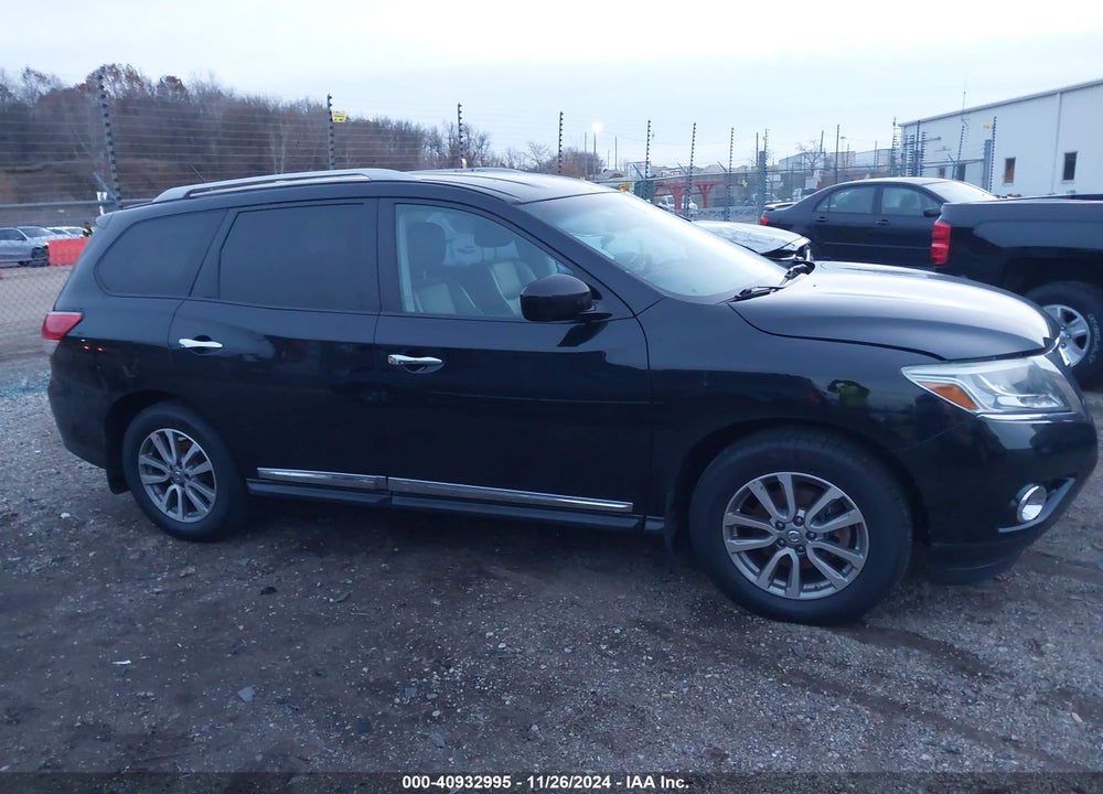 2016 NISSAN PATHFINDER SL VIN: 5N1AR2MM5GC614324