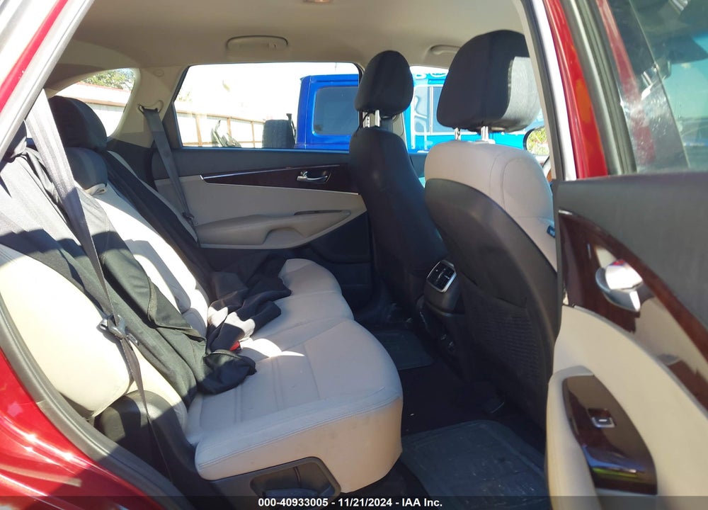 2016 KIA SORENTO 2.4L LX VIN: 5XYPG4A35GG074013