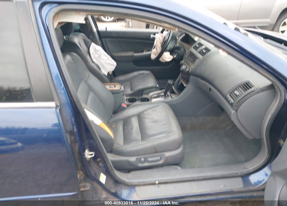 2005 HONDA ACCORD 3.0 EX VIN: 1HGCM66565A030937