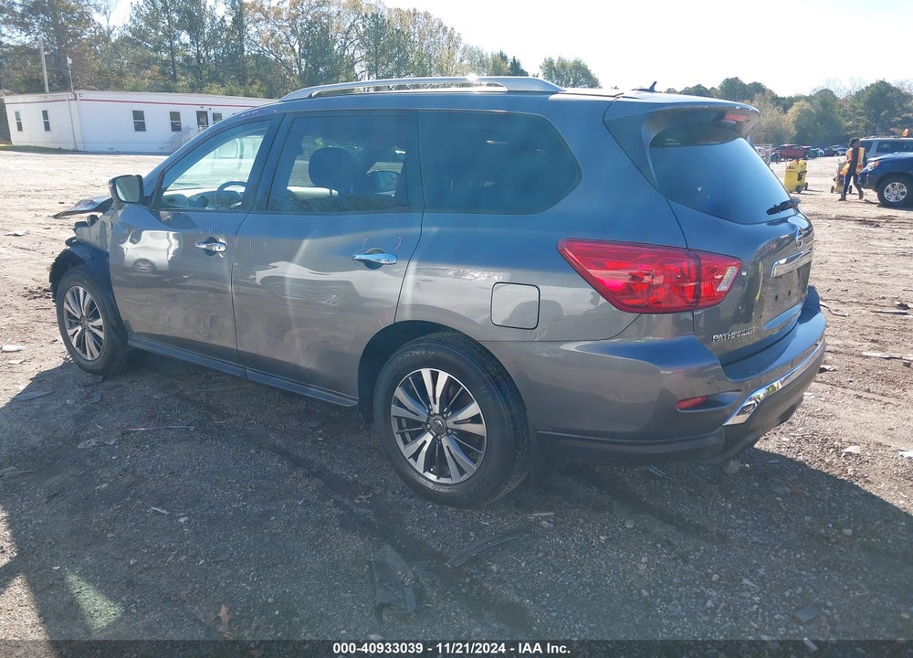 2017 NISSAN PATHFINDER SV VIN: 5N1DR2MN0HC631488