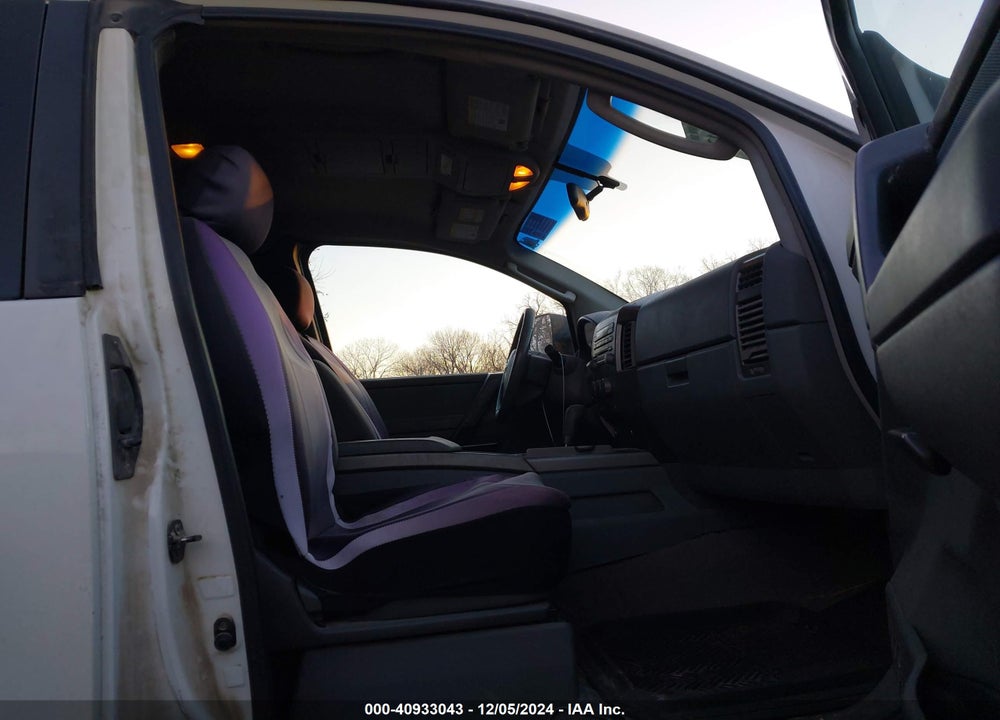 2005 NISSAN TITAN SE VIN: 1N6BA06B25N576985