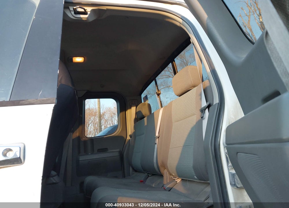2005 NISSAN TITAN SE VIN: 1N6BA06B25N576985
