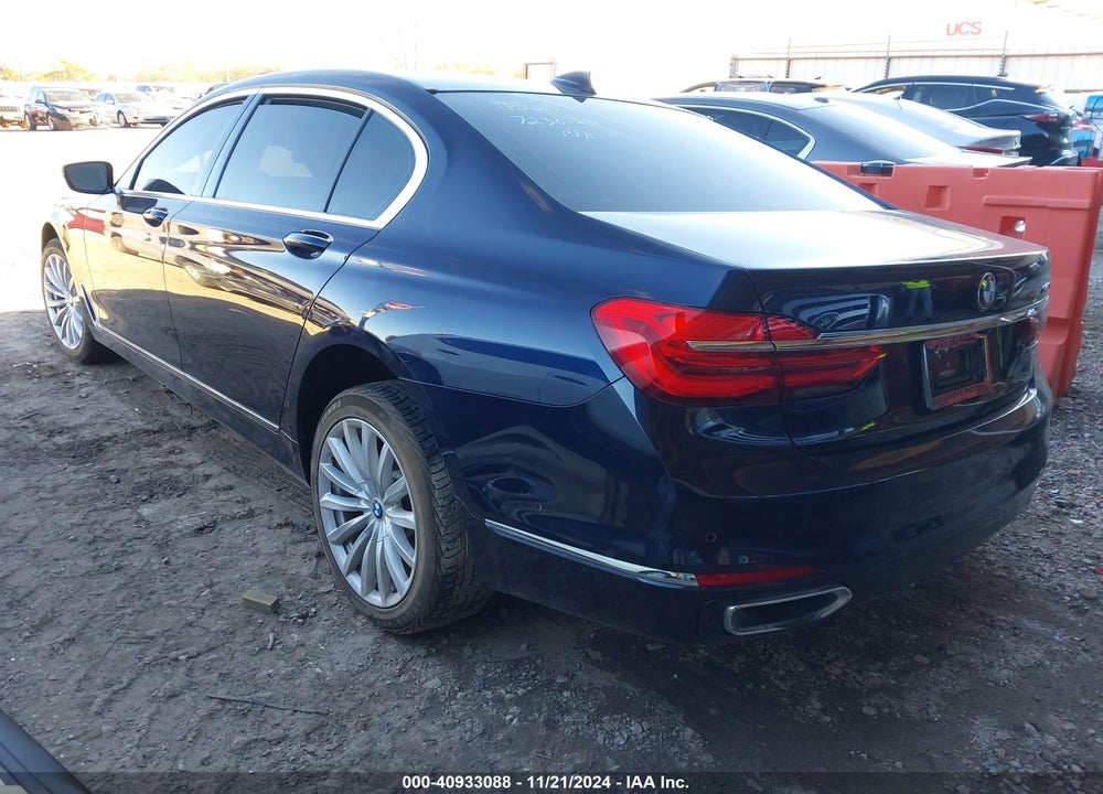 2017 BMW 7 SERIES VIN: WBA7E2C52HG740460