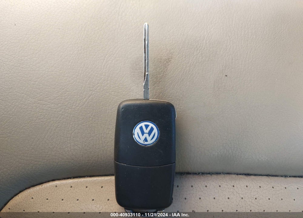2006 VOLKSWAGEN NEW BEETLE 2.5 VIN: 3VWRG31C36M405429