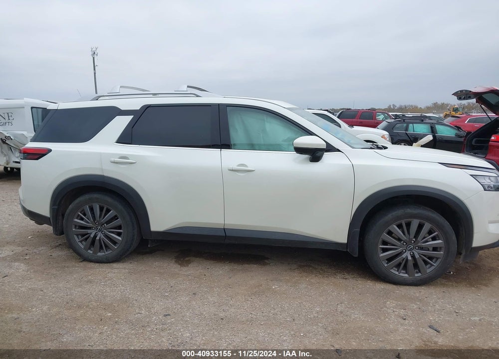 2023 NISSAN PATHFINDER SL FWD VIN: 5N1DR3CB5PC277317