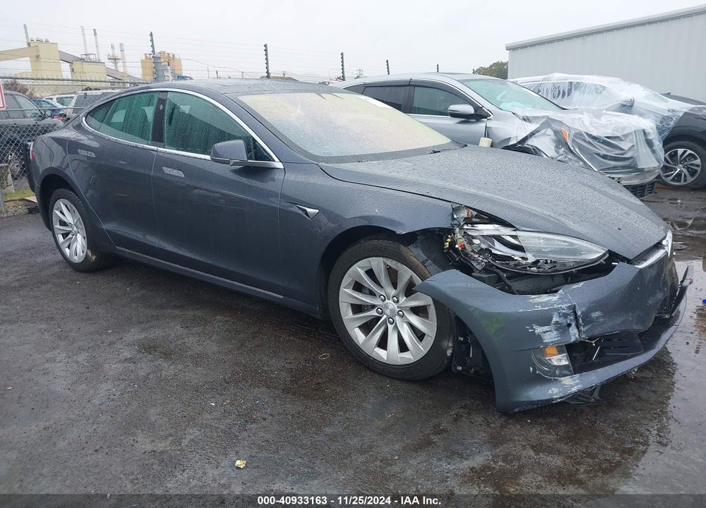 2018 TESLA MODEL S 100D/75D/P100D VIN: 5YJSA1E24JF298156