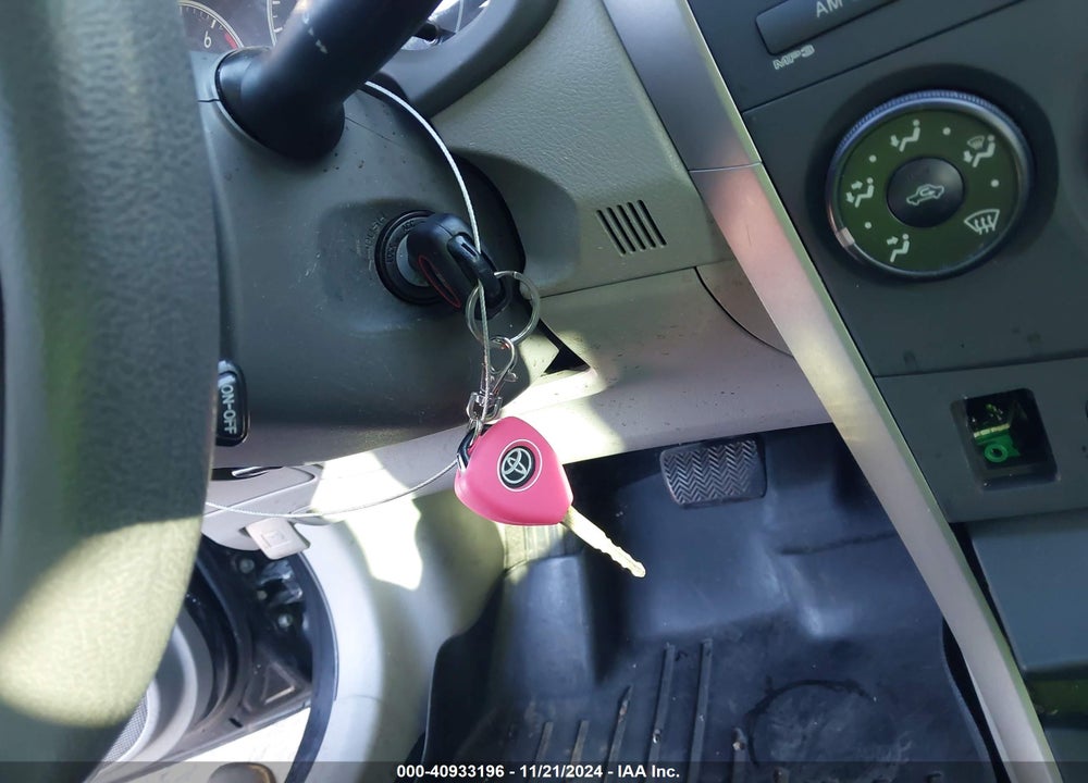 2009 TOYOTA COROLLA LE VIN: JTDBL40E49J006359