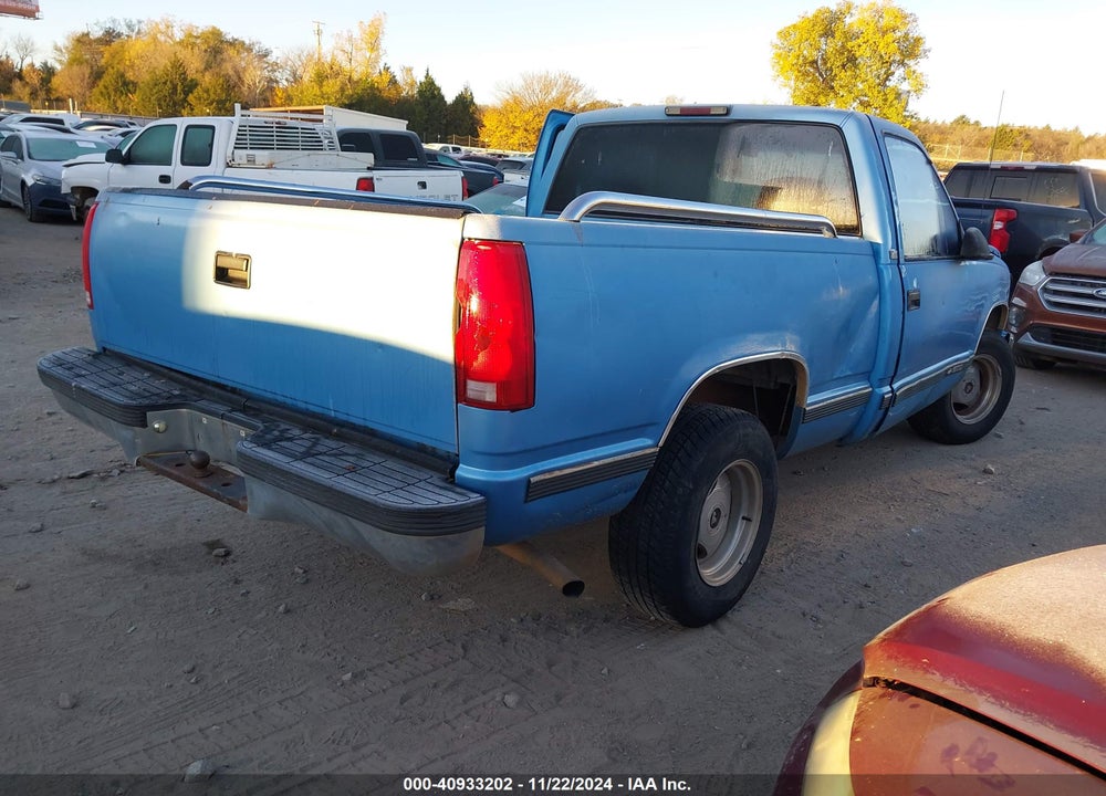 1997 CHEVROLET C1500 FLEETSIDE VIN: 1GCEC14W0VZ136696