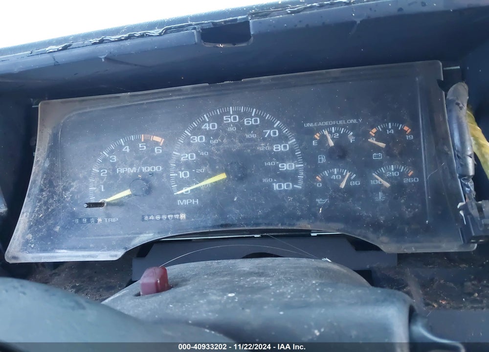 1997 CHEVROLET C1500 FLEETSIDE VIN: 1GCEC14W0VZ136696