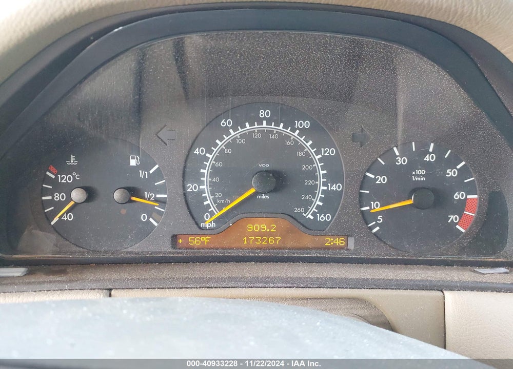 1999 MERCEDES-BENZ E 320 VIN: WDBJF65H3XA818085