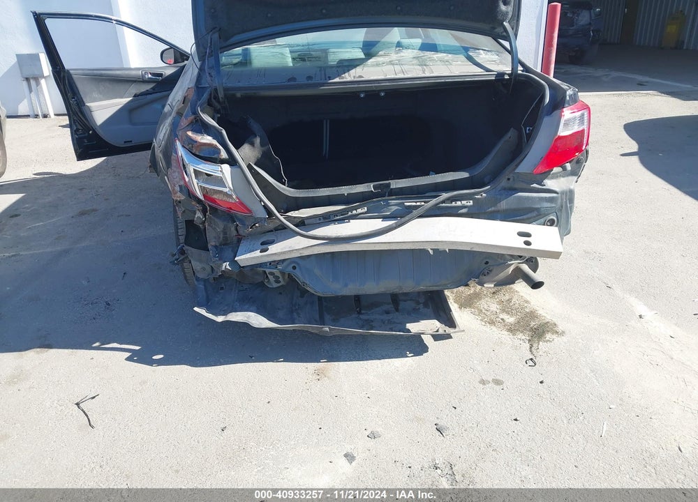 2013 TOYOTA CAMRY LE VIN: 4T1BF1FK1DU220182