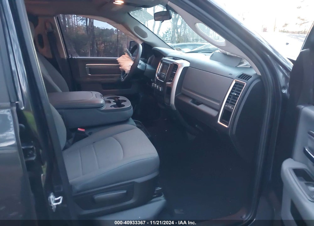 2019 RAM 1500 CLASSIC SLT 4X2 6'4 BOX VIN: 1C6RR6TT6KS711416