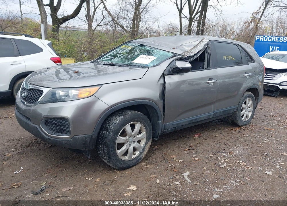2013 KIA SORENTO LX VIN: 5XYKT3A18DG342238