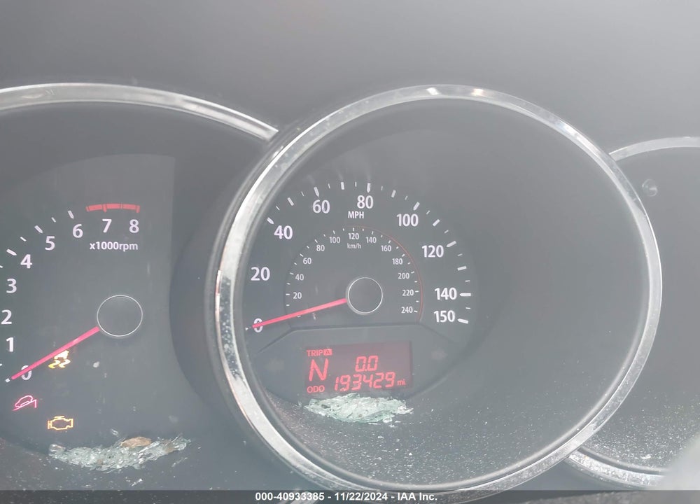 2013 KIA SORENTO LX VIN: 5XYKT3A18DG342238